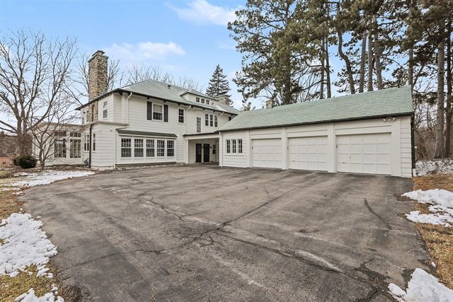 3215 W Dobson Place, Ann Arbor, MI 48105