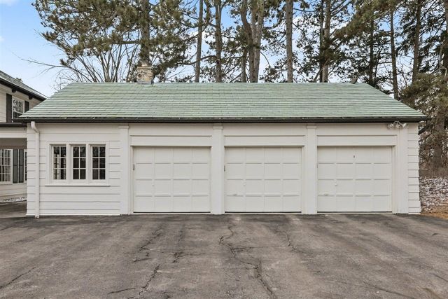 3215 W Dobson Place, Ann Arbor, MI 48105