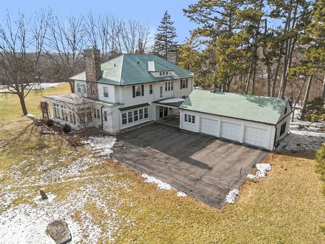 3215 W Dobson Place, Ann Arbor, MI 48105