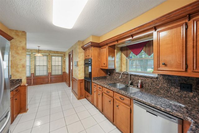 24302 Hollywick Drive, Tomball, TX 77375