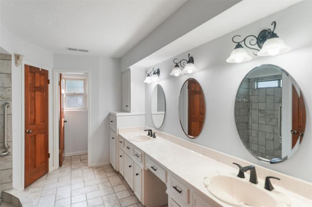 24302 Hollywick Drive, Tomball, TX 77375