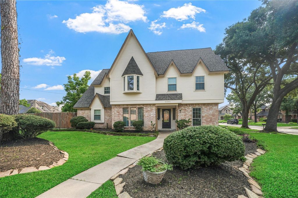 24302 Hollywick Drive, Tomball, TX 77375