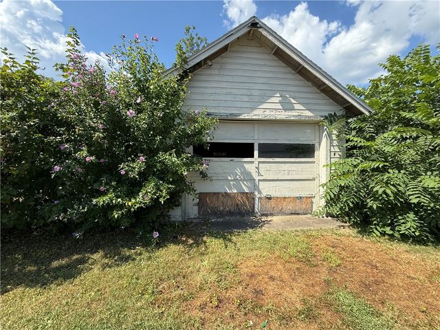 420 Tompkins Street, Elmira City, NY 14901