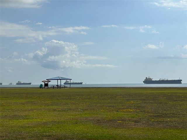 TBD Keystone And 20th Street, Port Bolivar, TX 77650