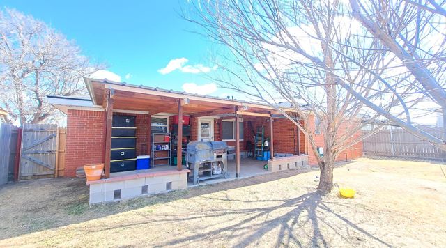 1716 SUNSET, Dumas, TX 79029