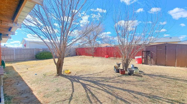 1716 SUNSET, Dumas, TX 79029