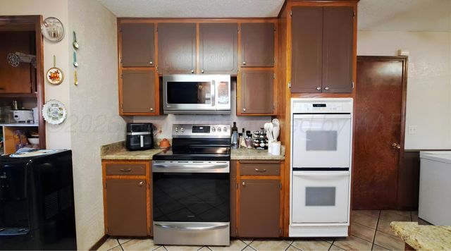 1716 SUNSET, Dumas, TX 79029