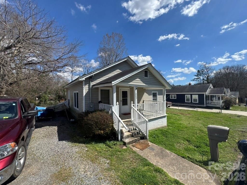 307 Adrian Street, Mount Holly, NC 28120