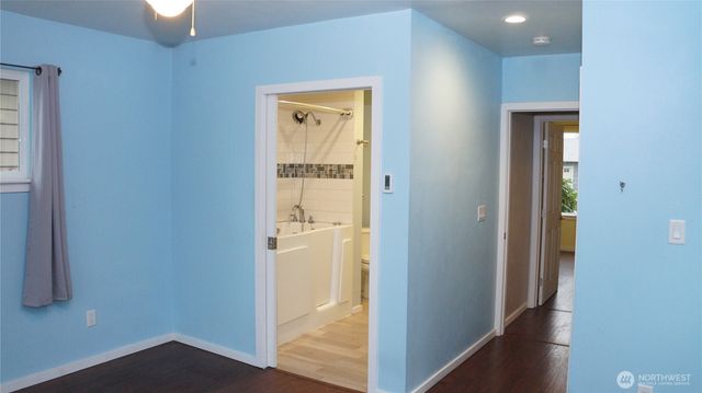 1966 Wilson Ave., Enumclaw, WA 98022