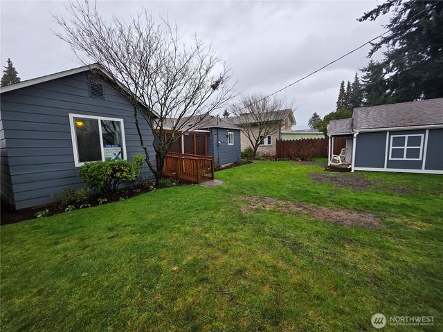 1966 Wilson Ave., Enumclaw, WA 98022