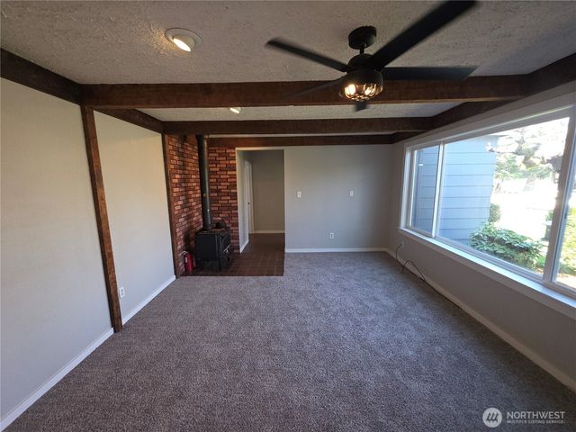 1966 Wilson Ave., Enumclaw, WA 98022