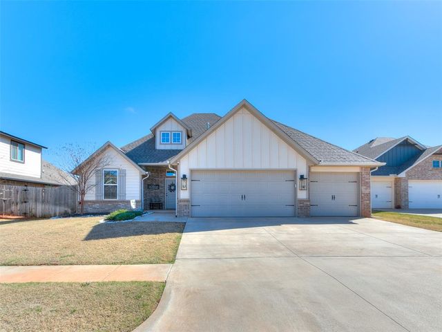 10104 NW 138th Circle, Yukon, OK 73099