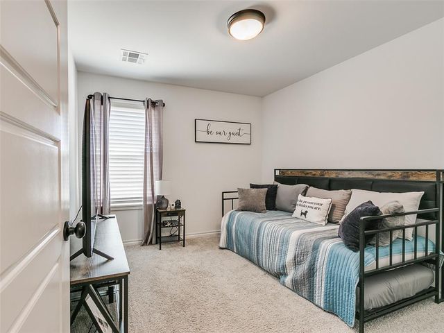 10104 NW 138th Circle, Yukon, OK 73099