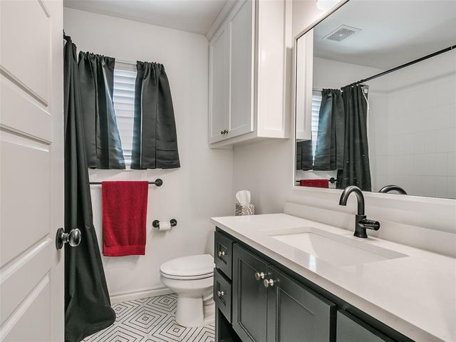 10104 NW 138th Circle, Yukon, OK 73099