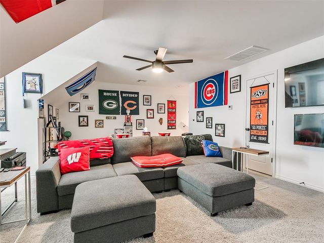 10104 NW 138th Circle, Yukon, OK 73099