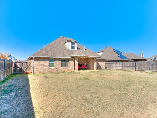 10104 NW 138th Circle, Yukon, OK 73099