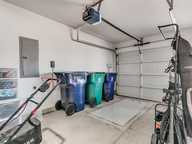 10104 NW 138th Circle, Yukon, OK 73099