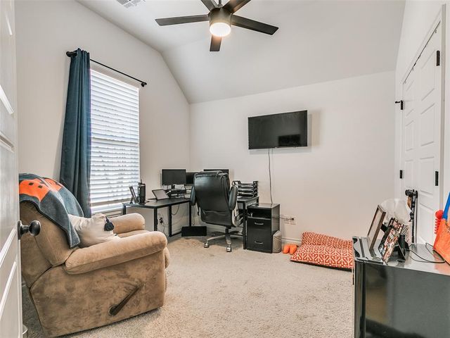 10104 NW 138th Circle, Yukon, OK 73099