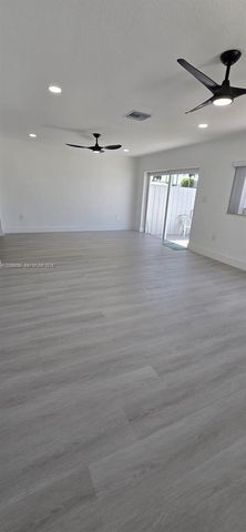 9612 Grand Canal Drive, Miami, FL 33174