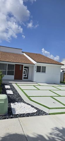 9612 Grand Canal Drive, Miami, FL 33174