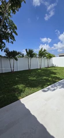 9612 Grand Canal Drive, Miami, FL 33174