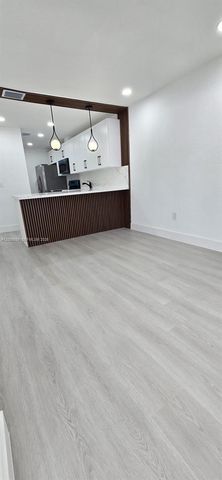 9612 Grand Canal Drive, Miami, FL 33174