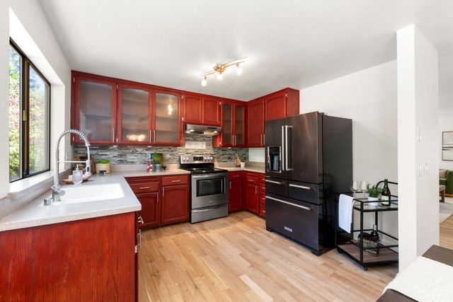 2816 Hillcrest Dr, Cameron Park, CA 95682