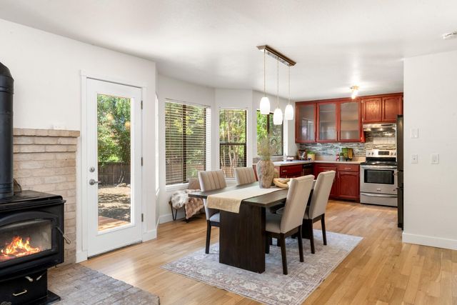 2816 Hillcrest Dr, Cameron Park, CA 95682