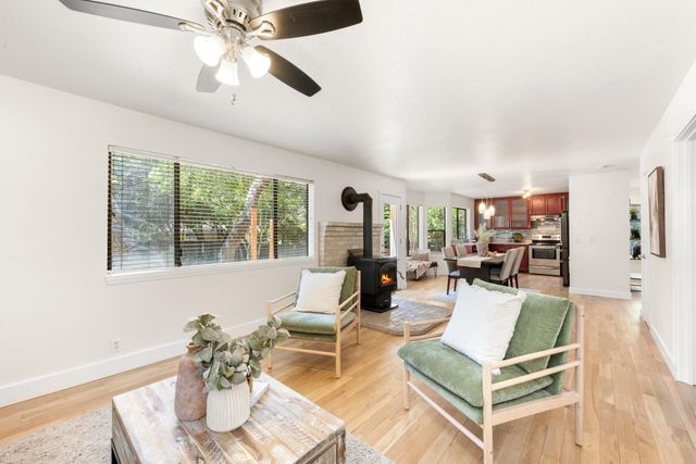 2816 Hillcrest Dr, Cameron Park, CA 95682