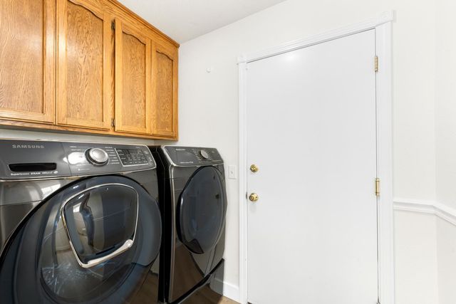 2816 Hillcrest Dr, Cameron Park, CA 95682
