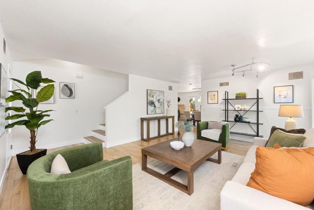 2816 Hillcrest Dr, Cameron Park, CA 95682