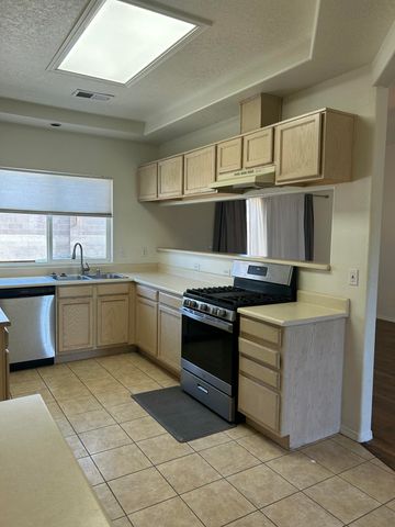 6900 Rancho Vista Place NE, Albuquerque, NM 87113