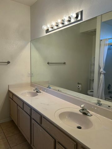 6900 Rancho Vista Place NE, Albuquerque, NM 87113