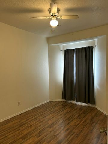 6900 Rancho Vista Place NE, Albuquerque, NM 87113