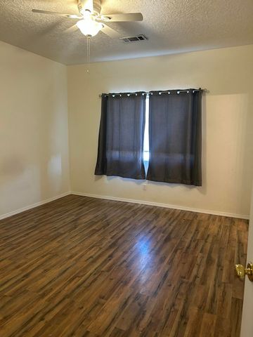 6900 Rancho Vista Place NE, Albuquerque, NM 87113