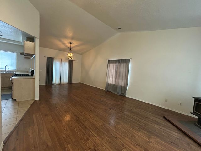6900 Rancho Vista Place NE, Albuquerque, NM 87113