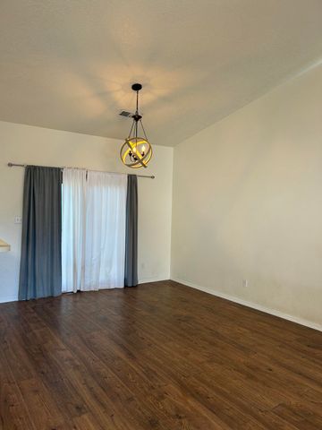 6900 Rancho Vista Place NE, Albuquerque, NM 87113