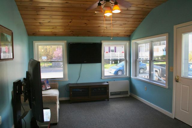 31 Howard Avenue, Northfield, NH 03276