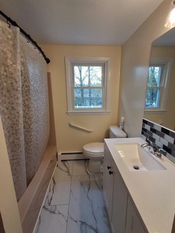 31 Howard Avenue, Northfield, NH 03276