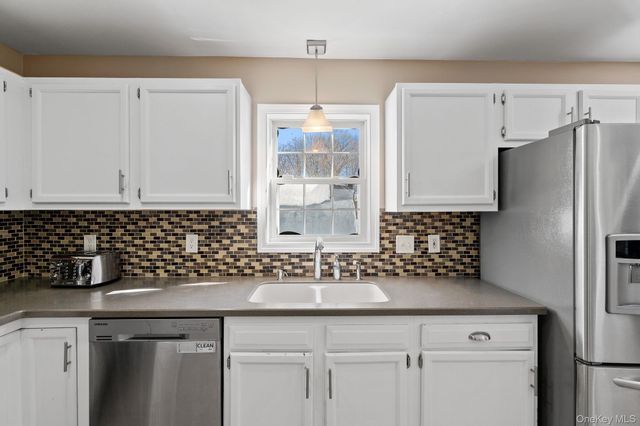 35 Wood Street, Poughkeepsie, NY 12603