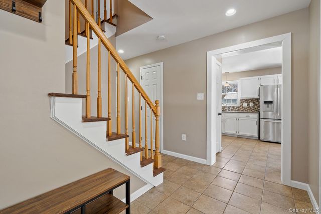 35 Wood Street, Poughkeepsie, NY 12603