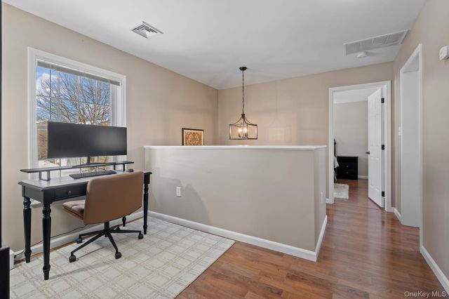 35 Wood Street, Poughkeepsie, NY 12603