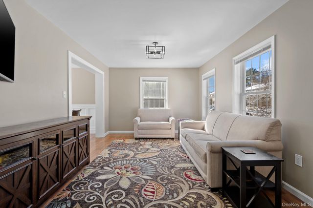 35 Wood Street, Poughkeepsie, NY 12603