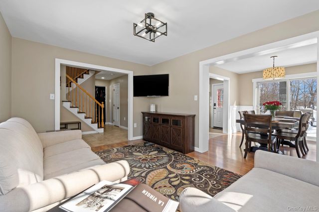 35 Wood Street, Poughkeepsie, NY 12603