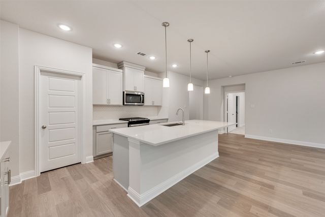 1013 Canoe Way, Crowley, TX 76036