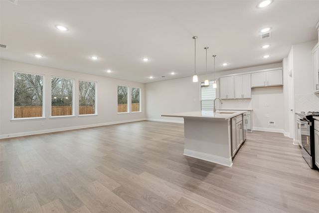 1013 Canoe Way, Crowley, TX 76036