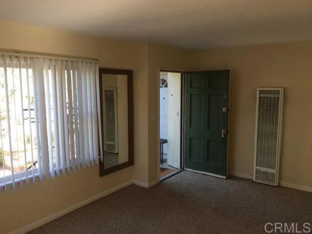 8545 Lemon Avenue 2, La Mesa, CA 91941