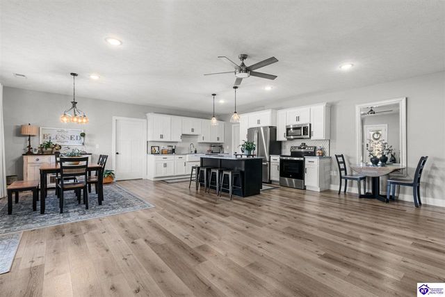 105 Bonfire Lane, Elizabethtown, KY 42701