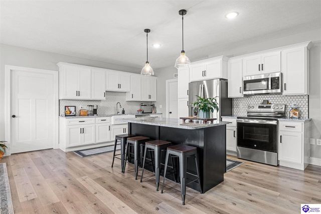 105 Bonfire Lane, Elizabethtown, KY 42701