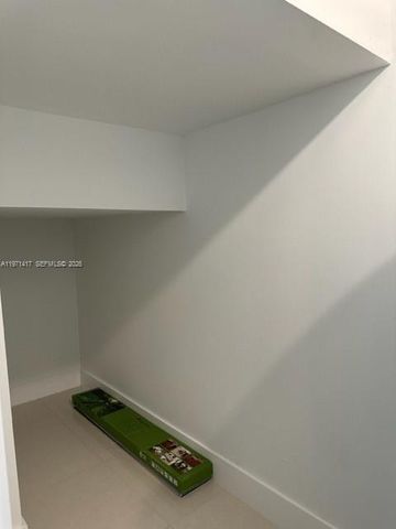 15814 SW 136th Way, Miami, FL 33196